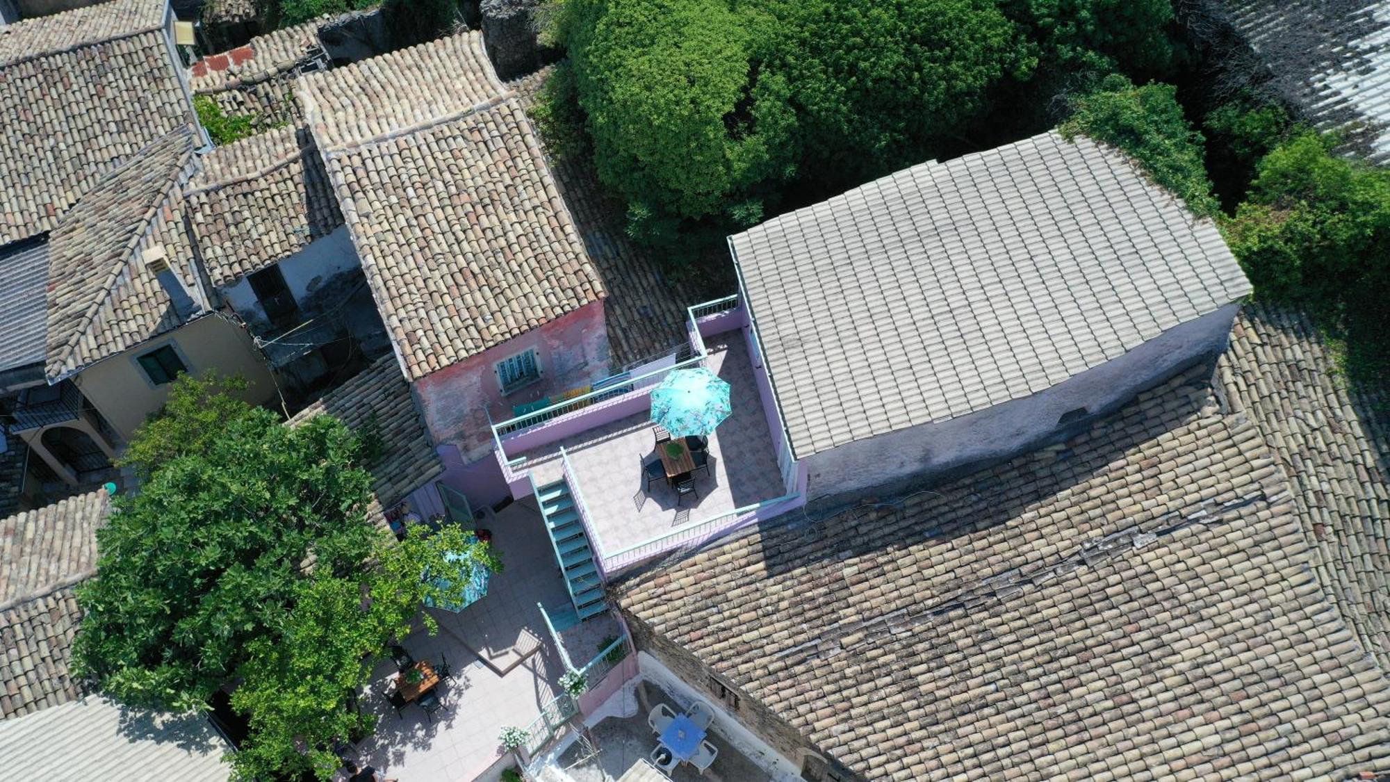 Siora Nina Charming Stone House Near Agios Gordios Villa Sinarades ภายนอก รูปภาพ